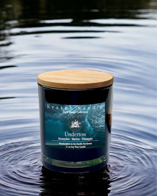 Undertow Candle fragrance scents of honeydew marine and pineapple